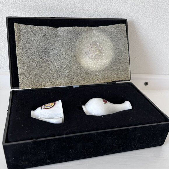 Mattel Barbie Miniture Porcelain Tea Set - Cup, Saucer & Carafe - Picture 3 of 4